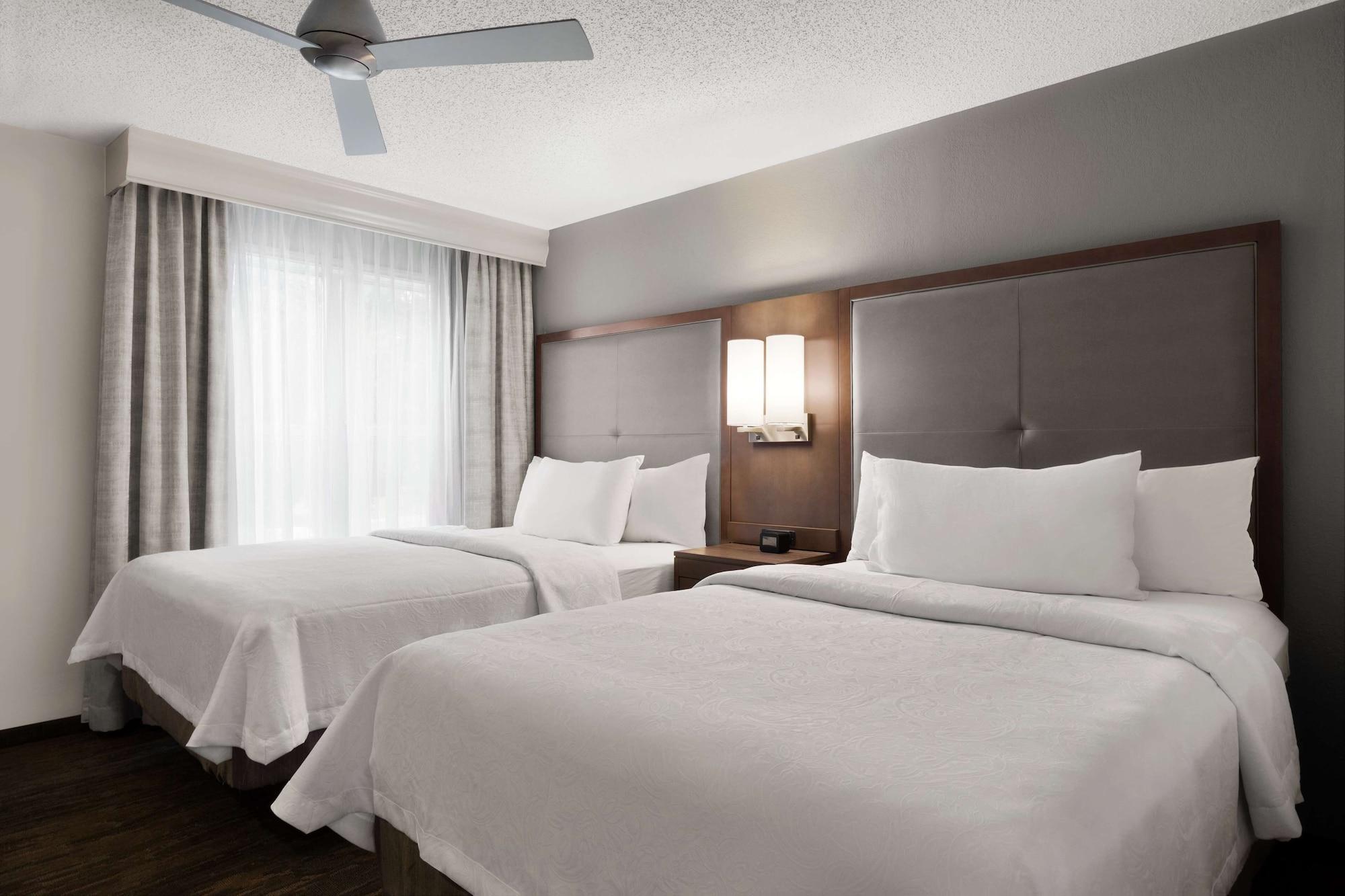 Addison Suites Eksteriør bilde