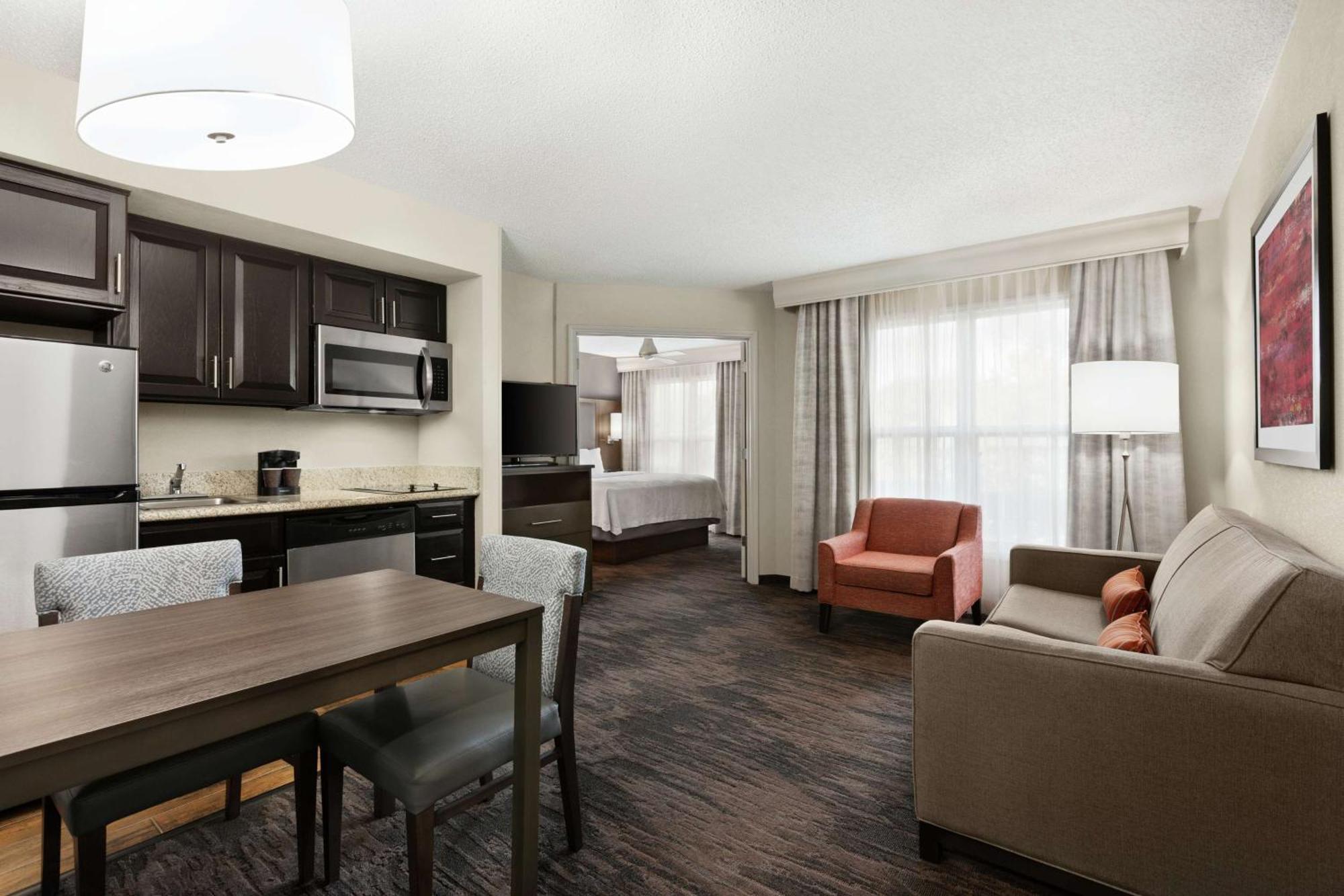 Addison Suites Eksteriør bilde